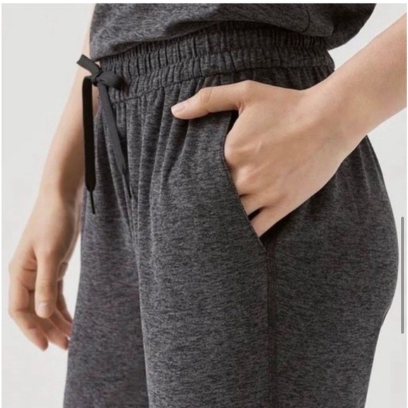 Outdoor Voices CloudKnit Sweatpant in Charcoal Atheisure Lounging za. - Picture 3 of 16
